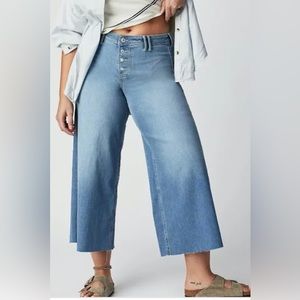 Free people CRVY jeans
